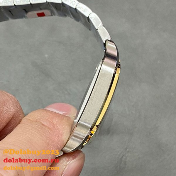 Cartier Medium Santos de Cartier watch